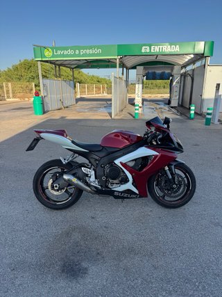 Suzuki GSX-R 600 K7 (24.300KM)