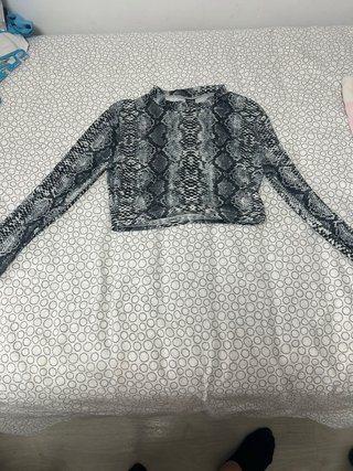 Top Manga Larga Estampado Serpiente