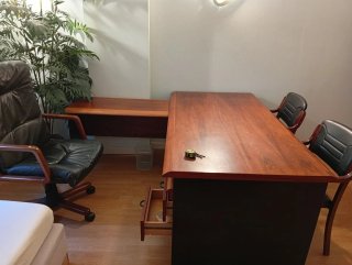 Mesa estudio sillas y armarios