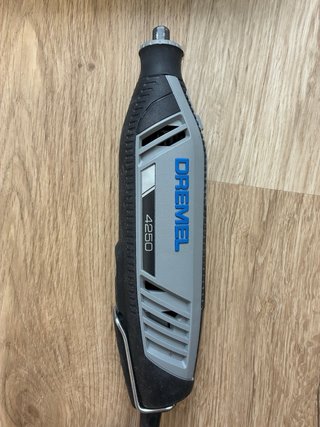 Multiherramienta Dremel 4250 175W + accesorios