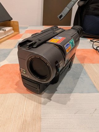 Sony Handycam Video 8 XR + Accesorios