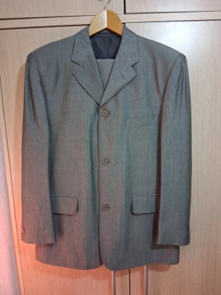 Traje italiano gris