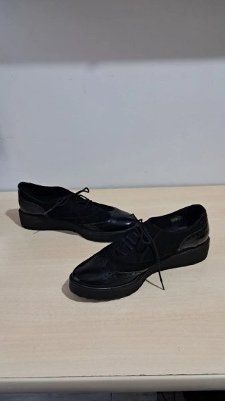 Zapatos Negros Elegantes con Plataforma