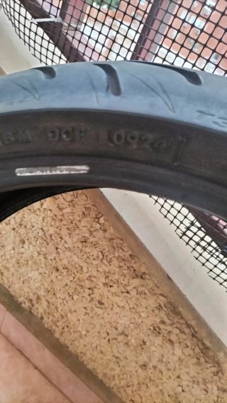 Neumático Bridgestone T31 190/50/17