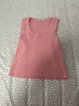 Top de punto rosa Bershka