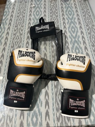 Guantes de Boxeo 10oz y Vendas