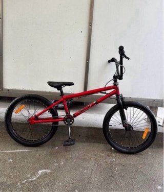 Bicicleta BMX Roja