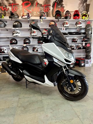 Wottan Storm 125cc Scooter