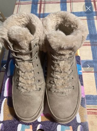 Botas Skechers Beige