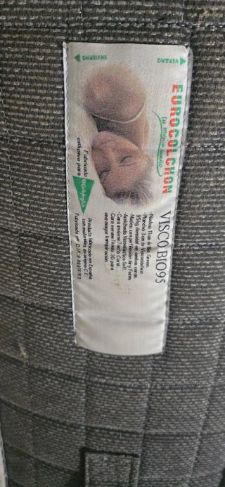 Colchón con diseño acolchado