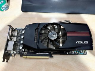 ASUS Radeon HD 6870 - SIN PROBAR