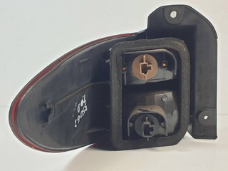PILOTO TRASERO DERECHO TOYOTA TOYOTA PREVIA 1990-2000