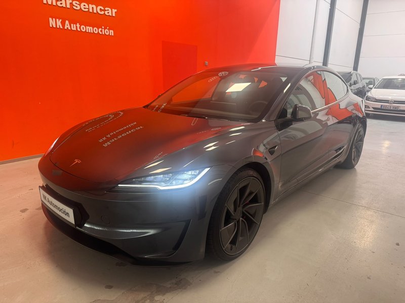 Tesla Model 3 2025