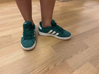 Zapatillas Adidas Verdes y Blancas