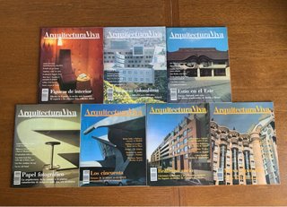 Lote de 7 revistas de arquitectura