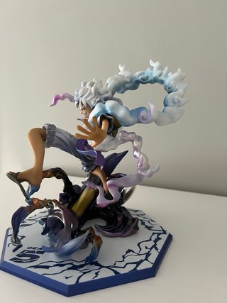 Figura Luffy Gear 5 One Piece MegaHouse