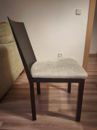 4 Sillas de Comedor de Madera
