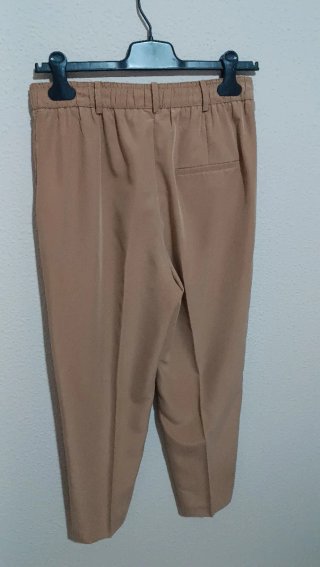 Pantalón largo beige