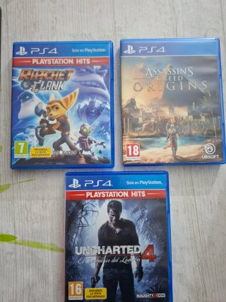 Play Station 4 Slim 1TB Negra + 4 Juegos