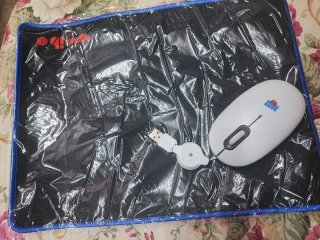 Mouse pad e mouse Radio Italia