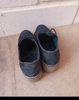 Zapatos Negros de Cordones