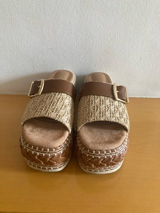 Sandalias Plataforma NKN Talla 36