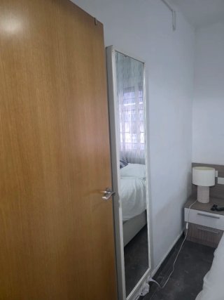 Se alquila abitacion