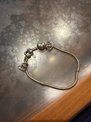 Pulsera Pandora Corazón y Llave