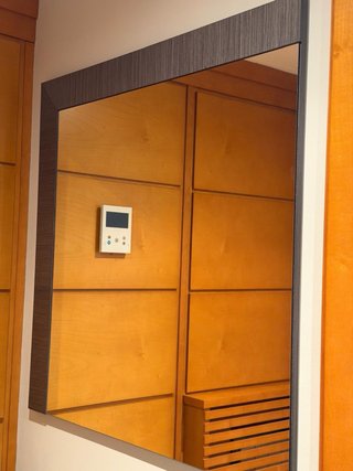 Mueble recibidor madera y cristal