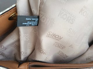 Bolso Michael Kors Beige y Dorado
