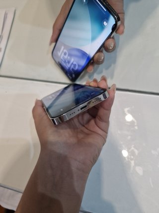 iPhone 14 Pro 256GB Plata+ Cargador Original Apple