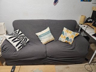 Sofá 2 plazas gris cómodo y firme. Urge vender