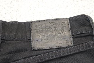 Pantalón Levi's 504 Straight Negro