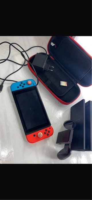 Nintendo Switch Azul y Rojo