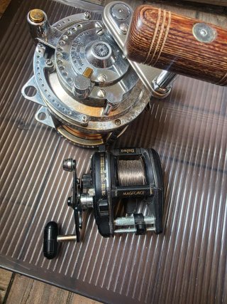 Carretes de Currican Daiwa Penn Okuma etc