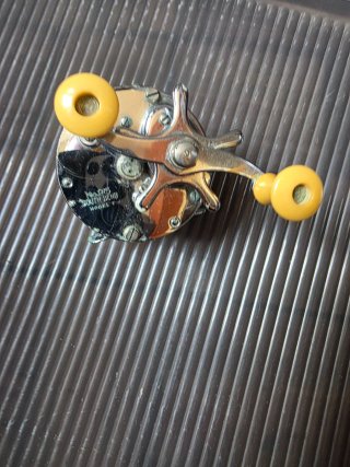 Carretes de Currican Daiwa Penn Okuma etc