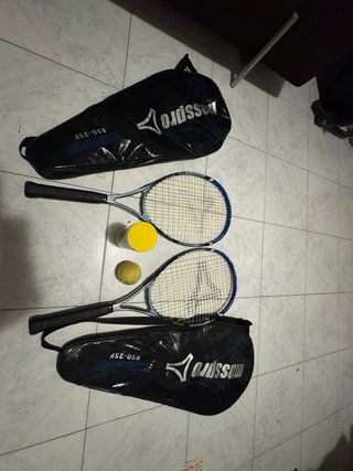 2 Raquetas de Tenis Masspro y 3 Pelotas de penn