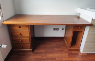 Mesa de Escritorio de Madera Maciza