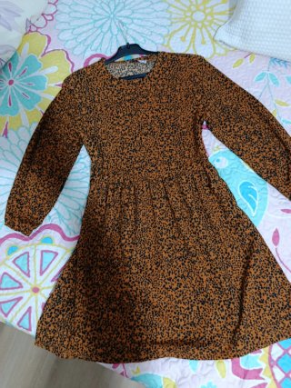 Vestido estampado marrón y negro