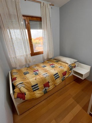 Conjunto Habitación Infantil: 2 Camas y Armario