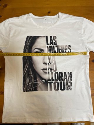 Camiseta y bolsa Shakira Las Mujeres Ya No Lloran