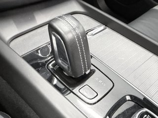 Volvo XC60 T6 Recharge Plus Dark AWD Auto 257 kW (350 CV)