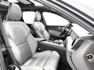 Volvo XC60 T6 Recharge Plus Dark AWD Auto 257 kW (350 CV)