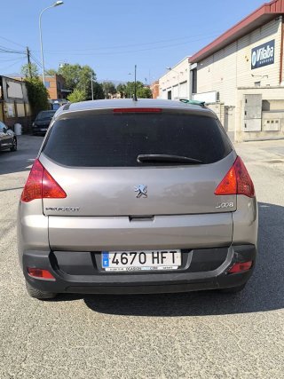 Peugeot 3008 2012