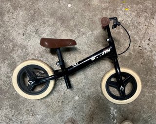 Bicicleta sin pedales 12 B-TWIN