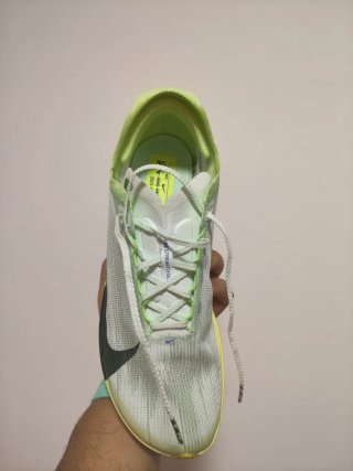 T42,5 Nike Streakfly 2 amarillas