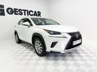 Lexus NX 300h Business Navigation 2WD 145 kW (197 CV)