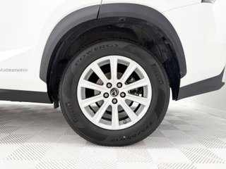 Lexus NX 300h Business Navigation 2WD 145 kW (197 CV)