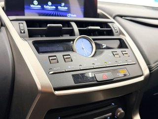 Lexus NX 300h Business Navigation 2WD 145 kW (197 CV)