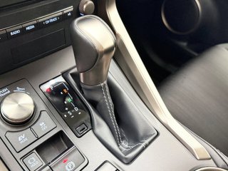 Lexus NX 300h Business Navigation 2WD 145 kW (197 CV)